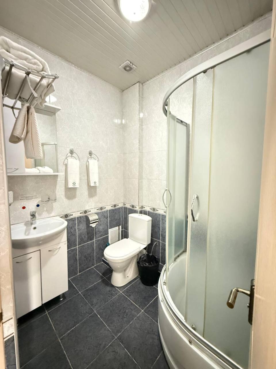 Hotel Sultan Jalal-Abad Zimmer foto