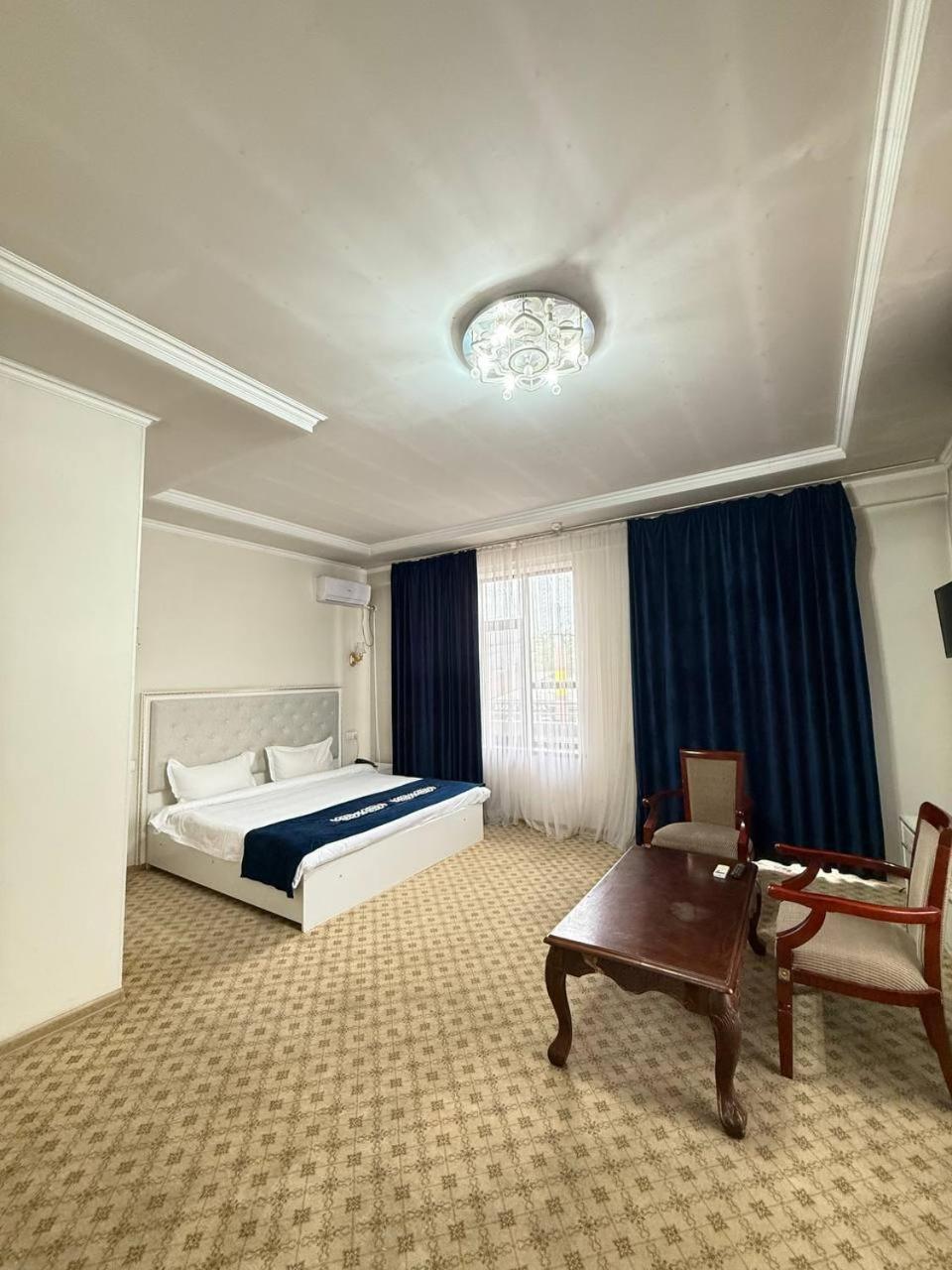 Hotel Sultan Jalal-Abad Exterior foto